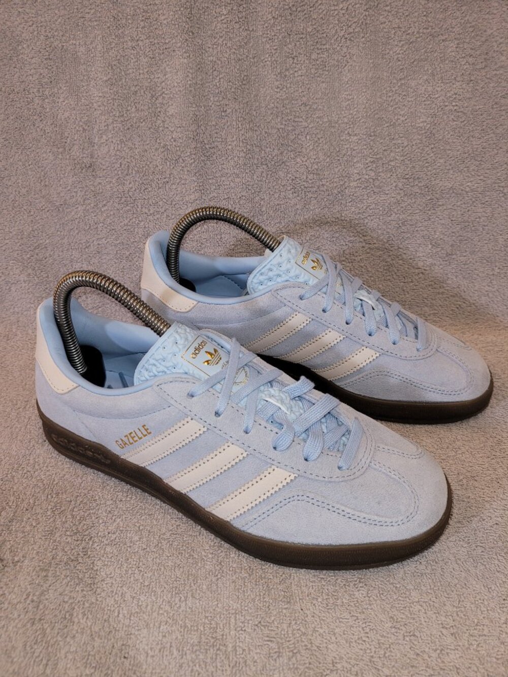 Adidas Gazelle Women's Size 7 Sky Blue White Tan Gum Sneakers JI2717 (#2471) - Picture 11 of 16